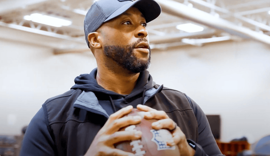 Unlocking Athletic Performance: The AIRWAAV Performance Mouthpiece, Endorsed by DeVentri Jordan - AIRWAAV