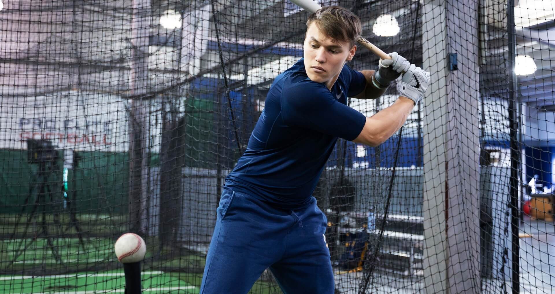 Effects of Jaw Clenching and Mouthpiece Use on Bat Swing Velocity in D